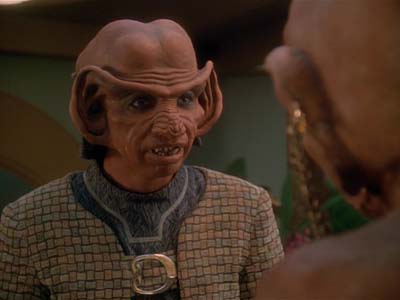 Star Trek: Deep Space Nine Screencaps "Family Business" (S3:E23)