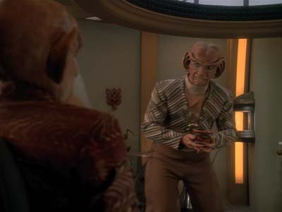 Star Trek: Deep Space Nine Screencaps "Family Business" (S3:E23)