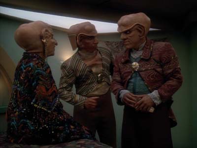 Star Trek: Deep Space Nine Screencaps "Family Business" (S3:E23)