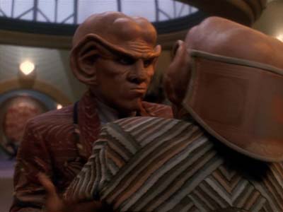 Star Trek: Deep Space Nine Screencaps "Family Business" (S3:E23)