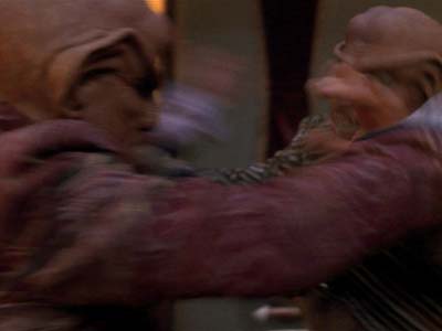 Star Trek: Deep Space Nine Screencaps "Family Business" (S3:E23)
