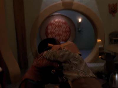 Star Trek: Deep Space Nine Screencaps "Family Business" (S3:E23)