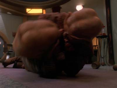 Star Trek: Deep Space Nine Screencaps "Family Business" (S3:E23)