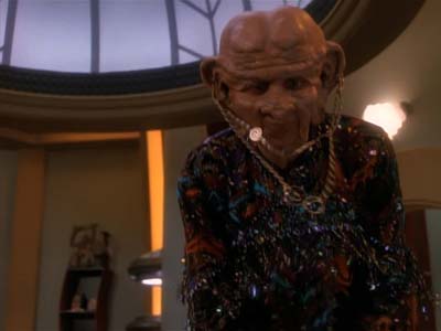 Star Trek: Deep Space Nine Screencaps "Family Business" (S3:E23)