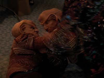 Star Trek: Deep Space Nine Screencaps "Family Business" (S3:E23)