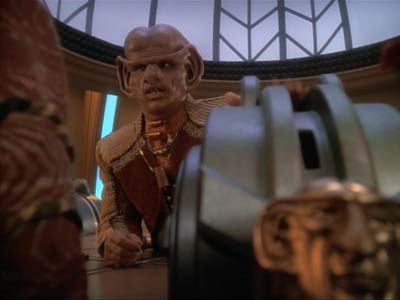 Star Trek: Deep Space Nine Screencaps "Family Business" (S3:E23)