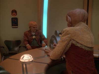 Star Trek: Deep Space Nine Screencaps "Family Business" (S3:E23)