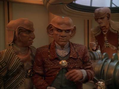 Star Trek: Deep Space Nine Screencaps "Family Business" (S3:E23)
