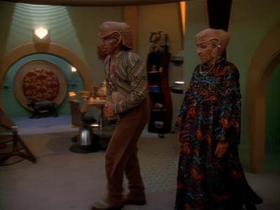 Star Trek: Deep Space Nine Screencaps "Family Business" (S3:E23)