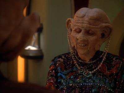 Star Trek: Deep Space Nine Screencaps "Family Business" (S3:E23)
