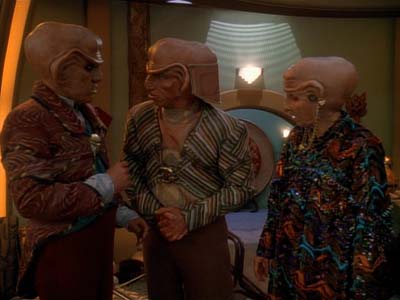 Star Trek: Deep Space Nine Screencaps "Family Business" (S3:E23)