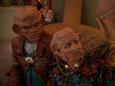 Star Trek: Deep Space Nine Screencaps "Family Business" (S3:E23)