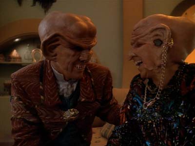Star Trek: Deep Space Nine Screencaps "Family Business" (S3:E23)