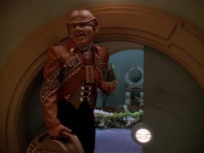 Star Trek: Deep Space Nine Screencaps "Family Business" (S3:E23)