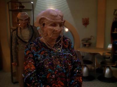 Star Trek: Deep Space Nine Screencaps "Family Business" (S3:E23)