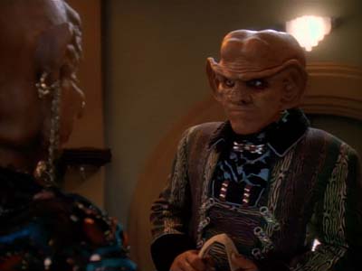 Star Trek: Deep Space Nine Screencaps "Family Business" (S3:E23)