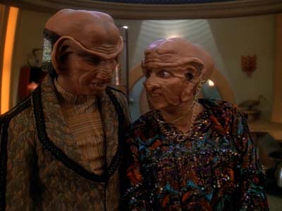 Star Trek: Deep Space Nine Screencaps "Family Business" (S3:E23)