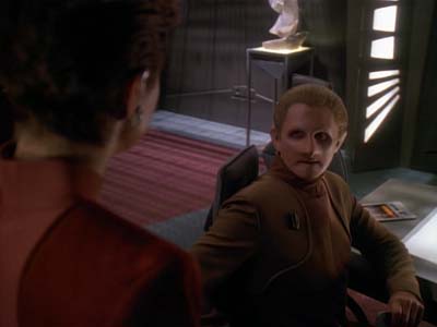 Star Trek: Deep Space Nine Screencaps "Shakaar" (S3:E24)