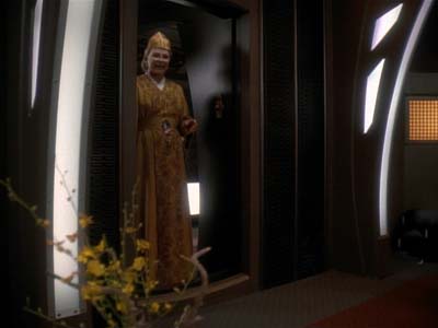 Star Trek: Deep Space Nine Screencaps "Shakaar" (S3:E24)