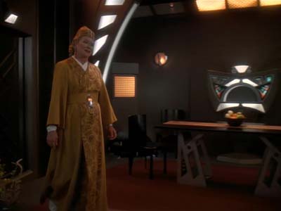 Star Trek: Deep Space Nine Screencaps "Shakaar" (S3:E24)