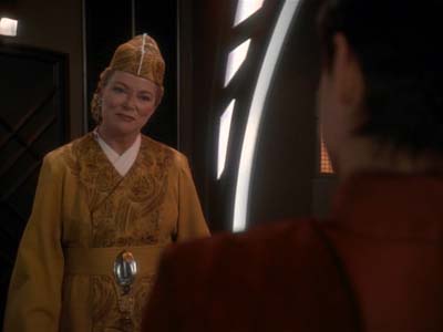 Star Trek: Deep Space Nine Screencaps "Shakaar" (S3:E24)
