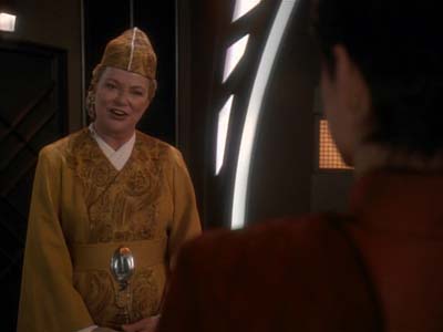 Star Trek: Deep Space Nine Screencaps "Shakaar" (S3:E24)