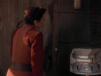 Star Trek: Deep Space Nine Screencaps "Shakaar" (S3:E24)