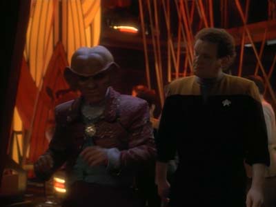Star Trek: Deep Space Nine Screencaps "Shakaar" (S3:E24)