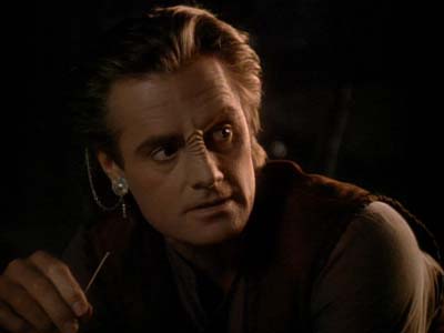 Star Trek: Deep Space Nine Screencaps "Shakaar" (S3:E24)