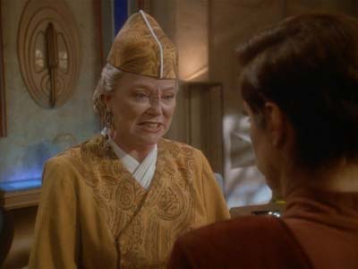 Star Trek: Deep Space Nine Screencaps "Shakaar" (S3:E24)