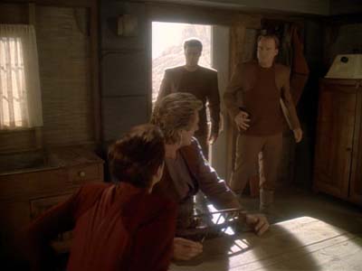 Star Trek: Deep Space Nine Screencaps "Shakaar" (S3:E24)