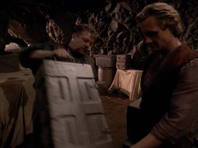 Star Trek: Deep Space Nine Screencaps "Shakaar" (S3:E24)