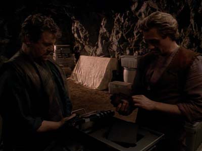 Star Trek: Deep Space Nine Screencaps "Shakaar" (S3:E24)