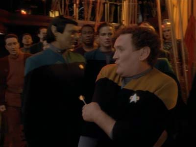 Star Trek: Deep Space Nine Screencaps "Shakaar" (S3:E24)