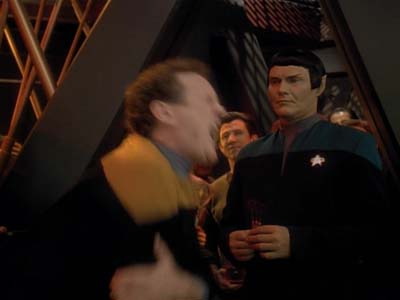 Star Trek: Deep Space Nine Screencaps "Shakaar" (S3:E24)