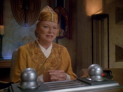 Star Trek: Deep Space Nine Screencaps "Shakaar" (S3:E24)