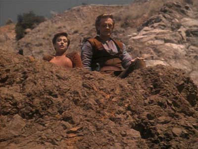 Star Trek: Deep Space Nine Screencaps "Shakaar" (S3:E24)