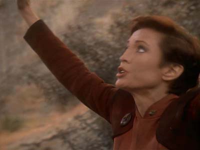 Star Trek: Deep Space Nine Screencaps "Shakaar" (S3:E24)