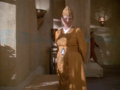 Star Trek: Deep Space Nine Screencaps "Shakaar" (S3:E24)