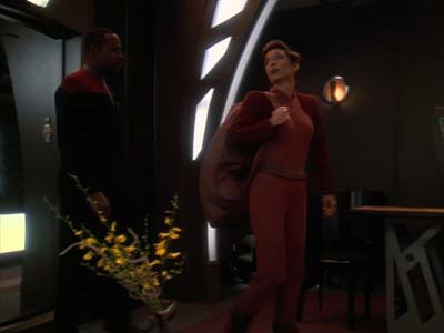 Star Trek: Deep Space Nine Screencaps "Shakaar" (S3:E24)