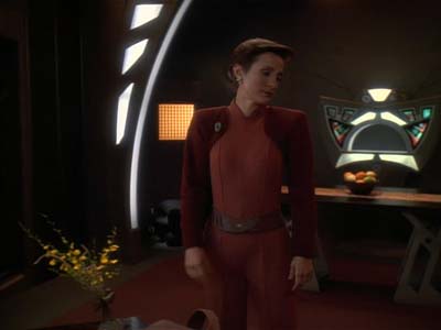 Star Trek: Deep Space Nine Screencaps "Shakaar" (S3:E24)