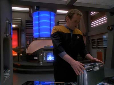 Star Trek: Deep Space Nine Screencaps "The Adversary" (S3:E26)