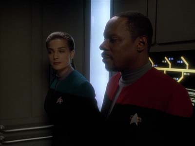 Star Trek: Deep Space Nine Screencaps "The Adversary" (S3:E26)