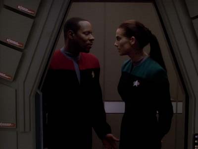 Star Trek: Deep Space Nine Screencaps "The Adversary" (S3:E26)