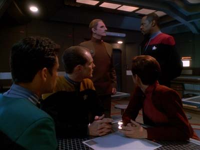Star Trek: Deep Space Nine Screencaps "The Adversary" (S3:E26)