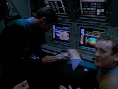 Star Trek: Deep Space Nine Screencaps "The Adversary" (S3:E26)