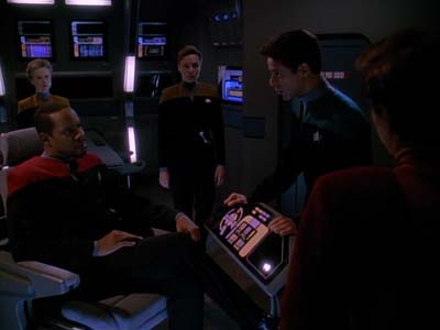 Star Trek: Deep Space Nine Screencaps "The Adversary" (S3:E26)