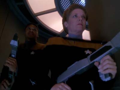 Star Trek: Deep Space Nine Screencaps "The Adversary" (S3:E26)
