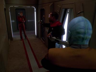 Star Trek: Deep Space Nine Screencaps "The Adversary" (S3:E26)