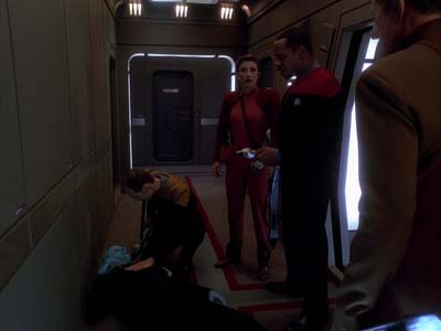 Star Trek: Deep Space Nine Screencaps "The Adversary" (S3:E26)